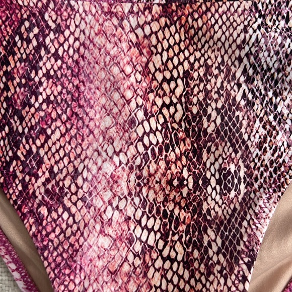 Shade Shore High Leg Extra Cheeky Bikini Bottom Pink Snake Swinsuit Womens S 4 6 - Picture 13 of 17